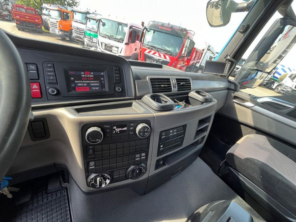 New Tipper MAN TG-S 26.500 6x6 BB 3-Achs Allradkipper Bordmatik: picture 11