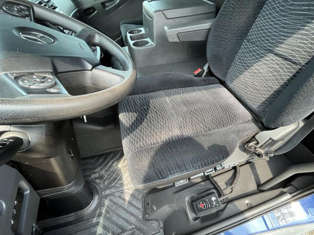 MERCEDES-BENZ Atego 1224 L Pritsche LBW LBW 1.5to - Curtainsider truck: picture 2 MERCEDES-BENZ Atego 1224 L Pritsche LBW LBW 1.5to - Curtainsider truck: picture 2