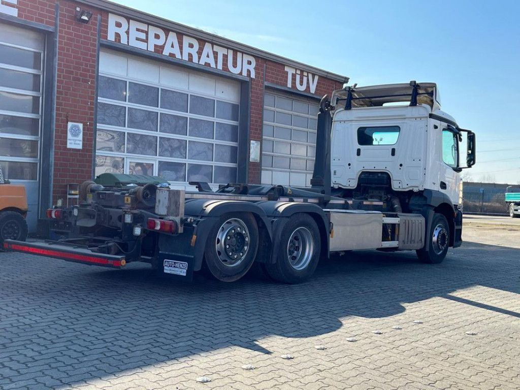 Mercedes-Benz Antos 2543 L 6x2 Abrollkipper MeillerLenk/Lift - Hook lift truck: picture 4 Mercedes-Benz Antos 2543 L 6x2 Abrollkipper MeillerLenk/Lift - Hook lift truck: picture 4