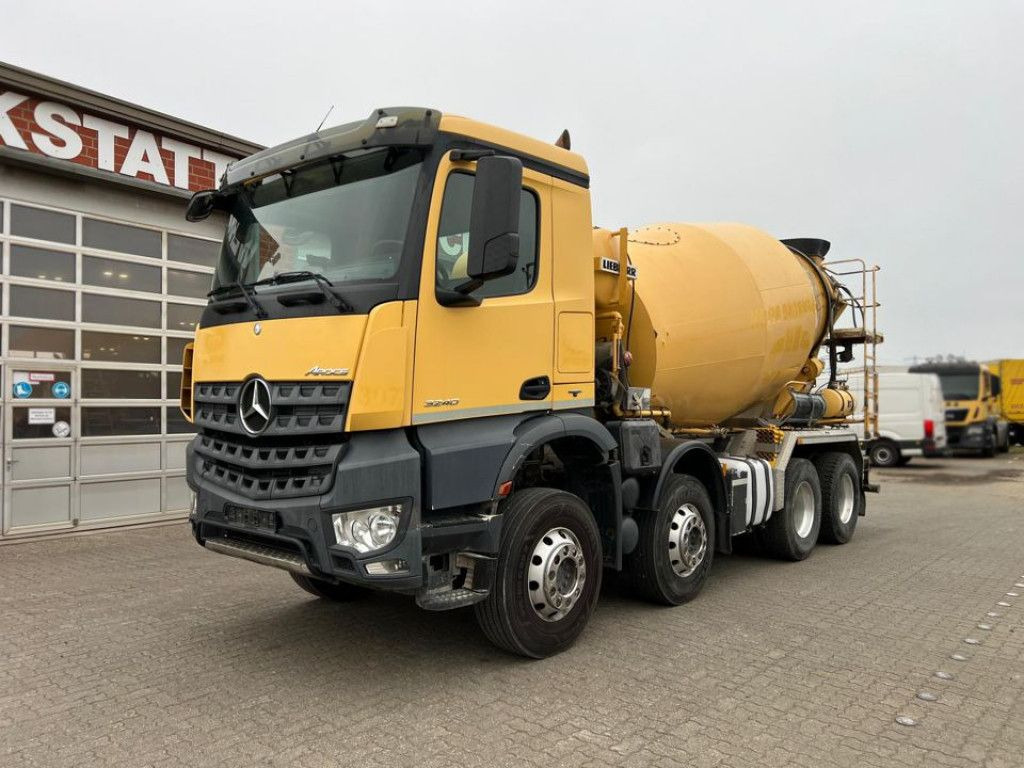 Mercedes-Benz Arocs 3240 B 8x4 Betonmischer Deutsch Top Liebhe - Concrete mixer truck: picture 1 Mercedes-Benz Arocs 3240 B 8x4 Betonmischer Deutsch Top Liebhe - Concrete mixer truck: picture 1