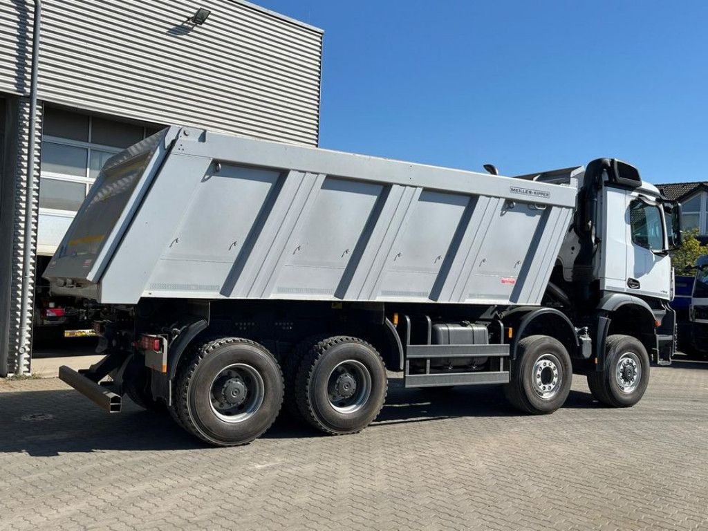 Mercedes-Benz Arocs 4153 8x6 4 Achs Muldenkipper Meiller - Tipper: picture 3 Mercedes-Benz Arocs 4153 8x6 4 Achs Muldenkipper Meiller - Tipper: picture 3
