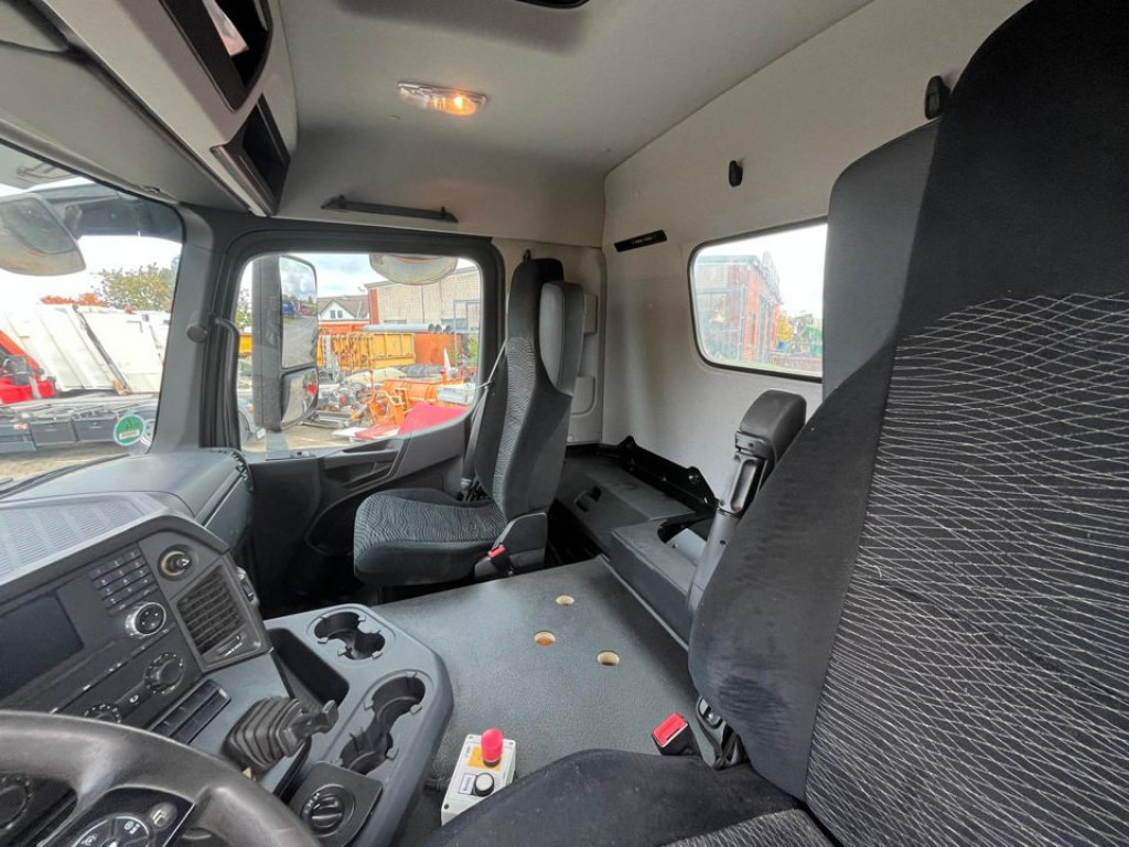 MERCEDES-BENZ Arocs 3236 8x4 Betonmischer Deutsch Top AP Achsen - Truck: picture 2 MERCEDES-BENZ Arocs 3236 8x4 Betonmischer Deutsch Top AP Achsen - Truck: picture 2