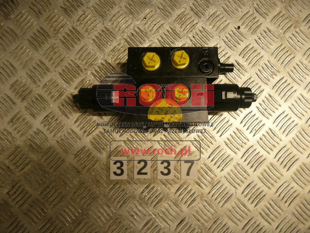 WIRTGEN 100752767 3091600 L230704894 236305 + CEWKA 47-2778 PA6-GS30 - Hydraulic valve: picture 1 WIRTGEN 100752767 3091600 L230704894 236305 + CEWKA 47-2778 PA6-GS30 - Hydraulic valve: picture 1