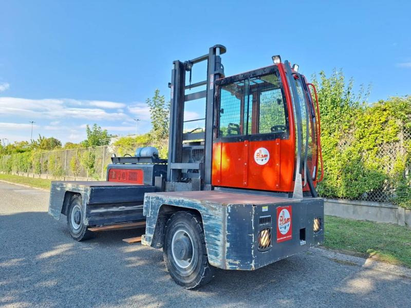 Amlift C40-12/45 - Side loader: picture 2 Amlift C40-12/45 - Side loader: picture 2