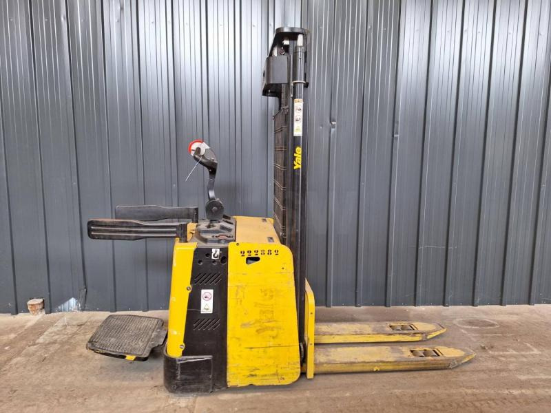 Yale MS12X - Stacker: picture 2 Yale MS12X - Stacker: picture 2