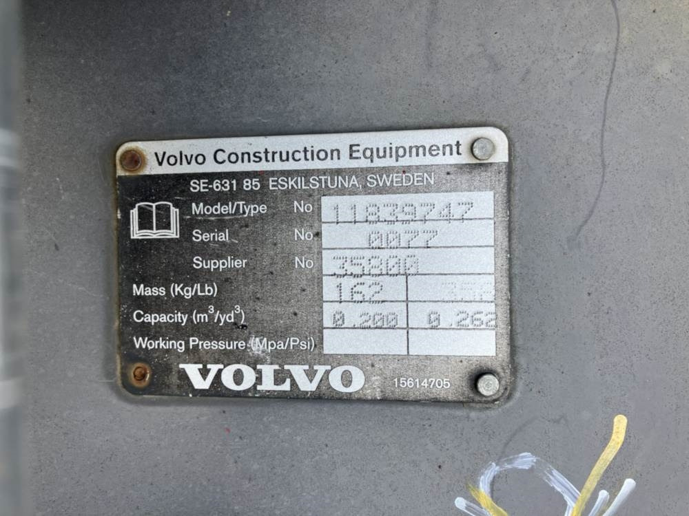 Volvo Tieflöffel mit Zähnen - Backhoe loader: picture 4 Volvo Tieflöffel mit Zähnen - Backhoe loader: picture 4