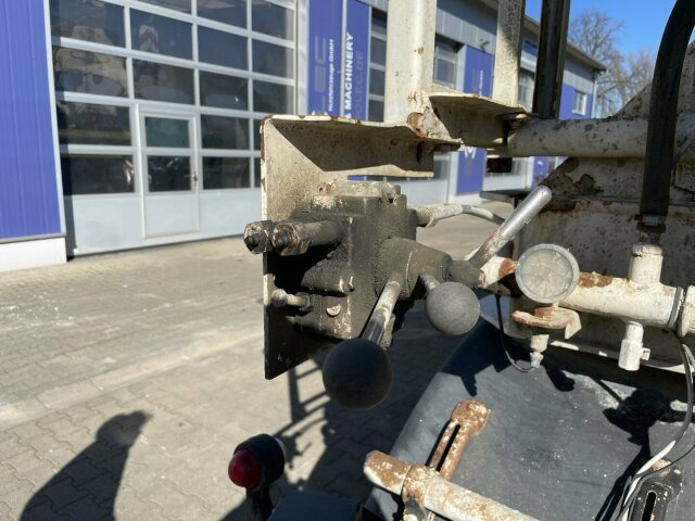 Betonmischer-Auflieger Intermix 12 m³ mit Motor - Concrete mixer semi-trailer: picture 4 Betonmischer-Auflieger Intermix 12 m³ mit Motor - Concrete mixer semi-trailer: picture 4