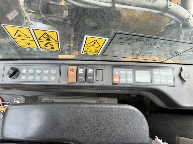 CAT M318D Mobilbagger *9.235 h *Schnellw. *Greifer - Wheel excavator: picture 2 CAT M318D Mobilbagger *9.235 h *Schnellw. *Greifer - Wheel excavator: picture 2