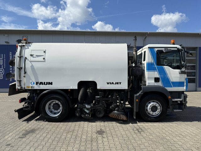 Road sweeper MAN TGM 18.290 4x2 Kehrmaschine FAUN Viajet 7 RH: picture 9