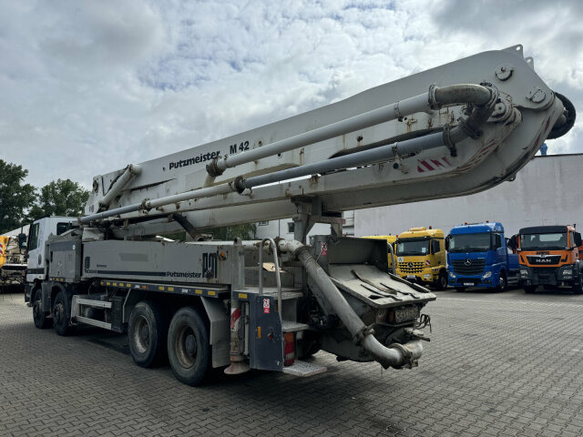 Concrete pump truck Mercedes-Benz ACTROS 3240 8x4 Betonpumpe PUTZMEISTER BSF 42 M: picture 14