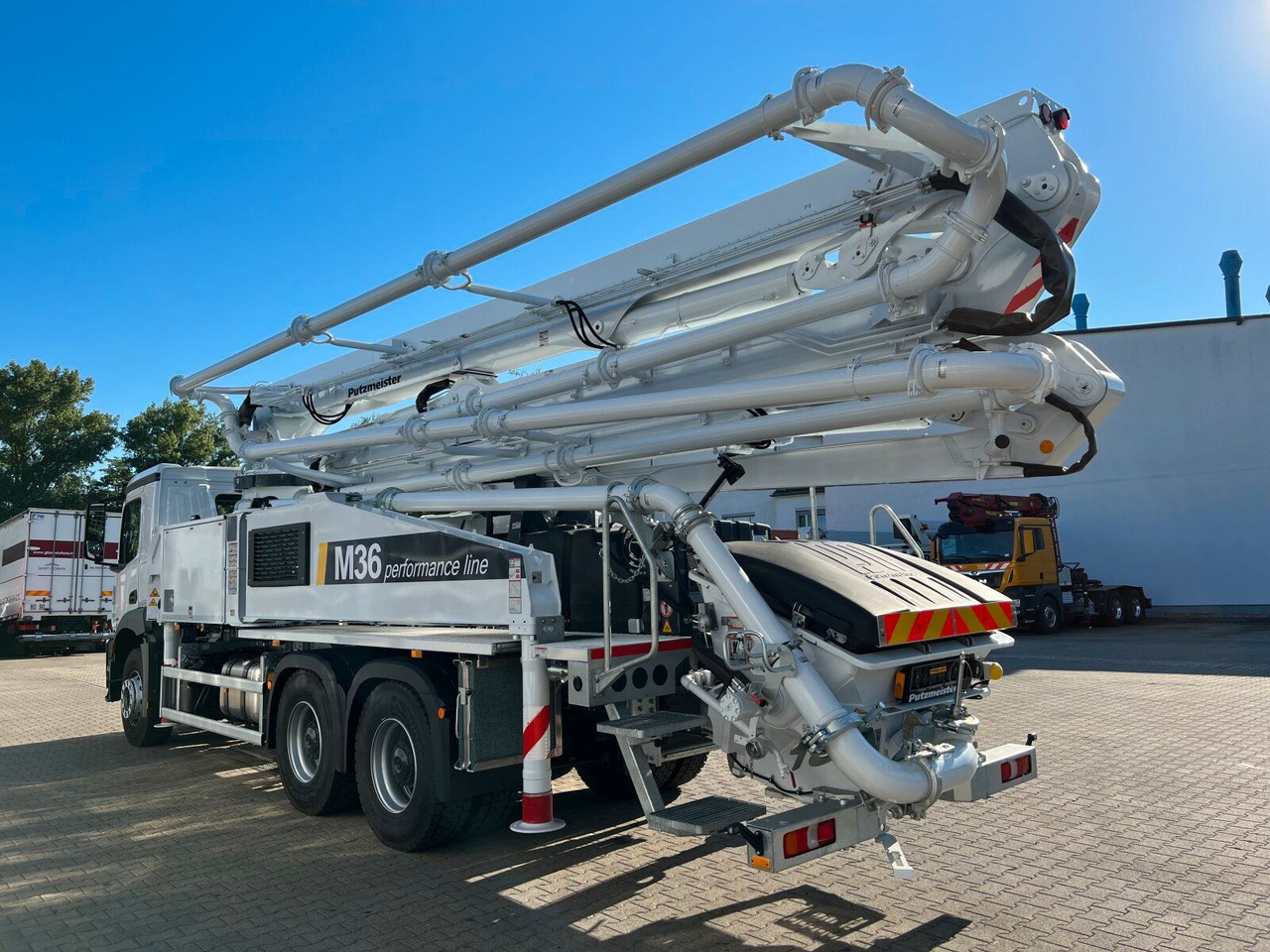 Mercedes-Benz AROCS 2640 6x4 E6 Betonpumpe Putzmeister 36-4 M - Concrete pump truck: picture 5 Mercedes-Benz AROCS 2640 6x4 E6 Betonpumpe Putzmeister 36-4 M - Concrete pump truck: picture 5