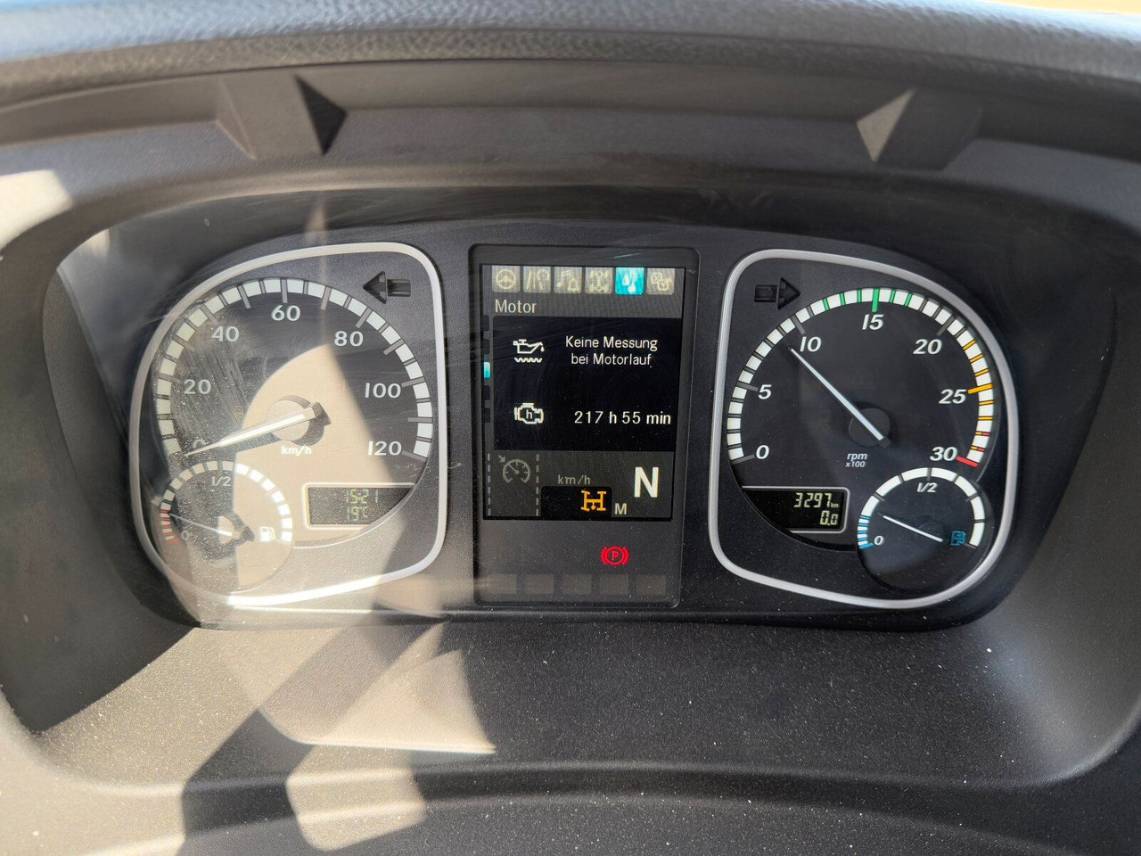 Lease a  Mercedes-Benz ATEGO 818 4x2 Euro 6 Kipper Kran FASSI F65B.0.22 Mercedes-Benz ATEGO 818 4x2 Euro 6 Kipper Kran FASSI F65B.0.22: picture 16