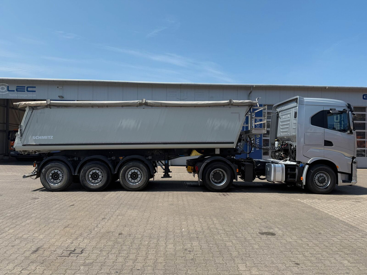 Iveco S-WAY 4x4H Zugmaschine Euro 6 *Kippauflieger - Tractor unit: picture 4 Iveco S-WAY 4x4H Zugmaschine Euro 6 *Kippauflieger - Tractor unit: picture 4