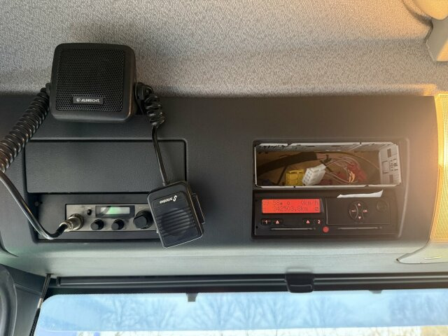 MAN TGS 18.440 4x4H Eur 5 Sattelzugmaschine - Tractor unit: picture 2 MAN TGS 18.440 4x4H Eur 5 Sattelzugmaschine - Tractor unit: picture 2