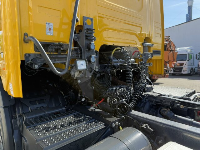 Tractor unit Scania G450 XT 4x4 Euro 6 SZM Kipphydraulik Blatt/ Luft: picture 6