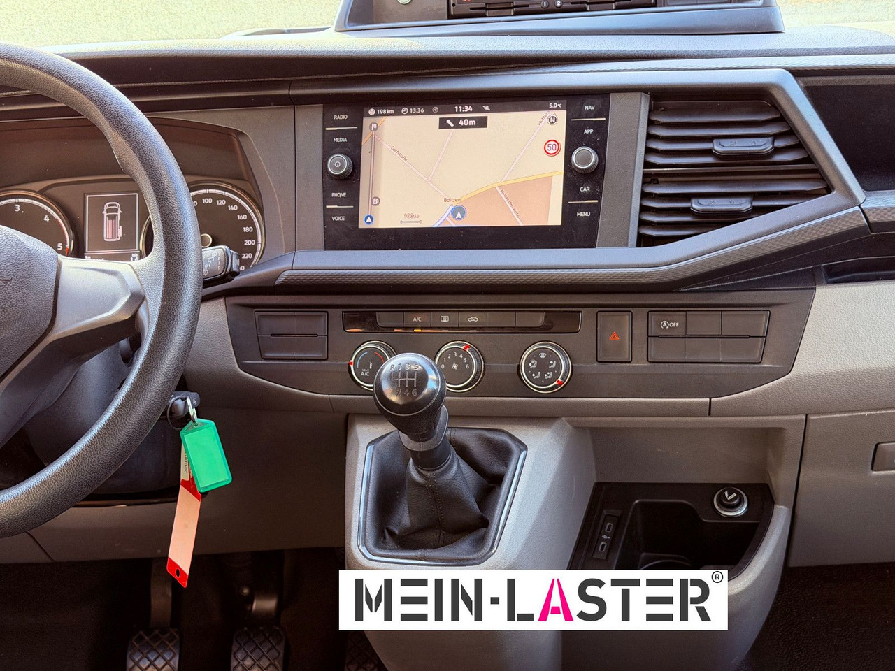 Lease a  Volkswagen T6 2.0 tdi  Standheizung Navigation AHK TÜV 5-27 Volkswagen T6 2.0 tdi  Standheizung Navigation AHK TÜV 5-27: picture 17