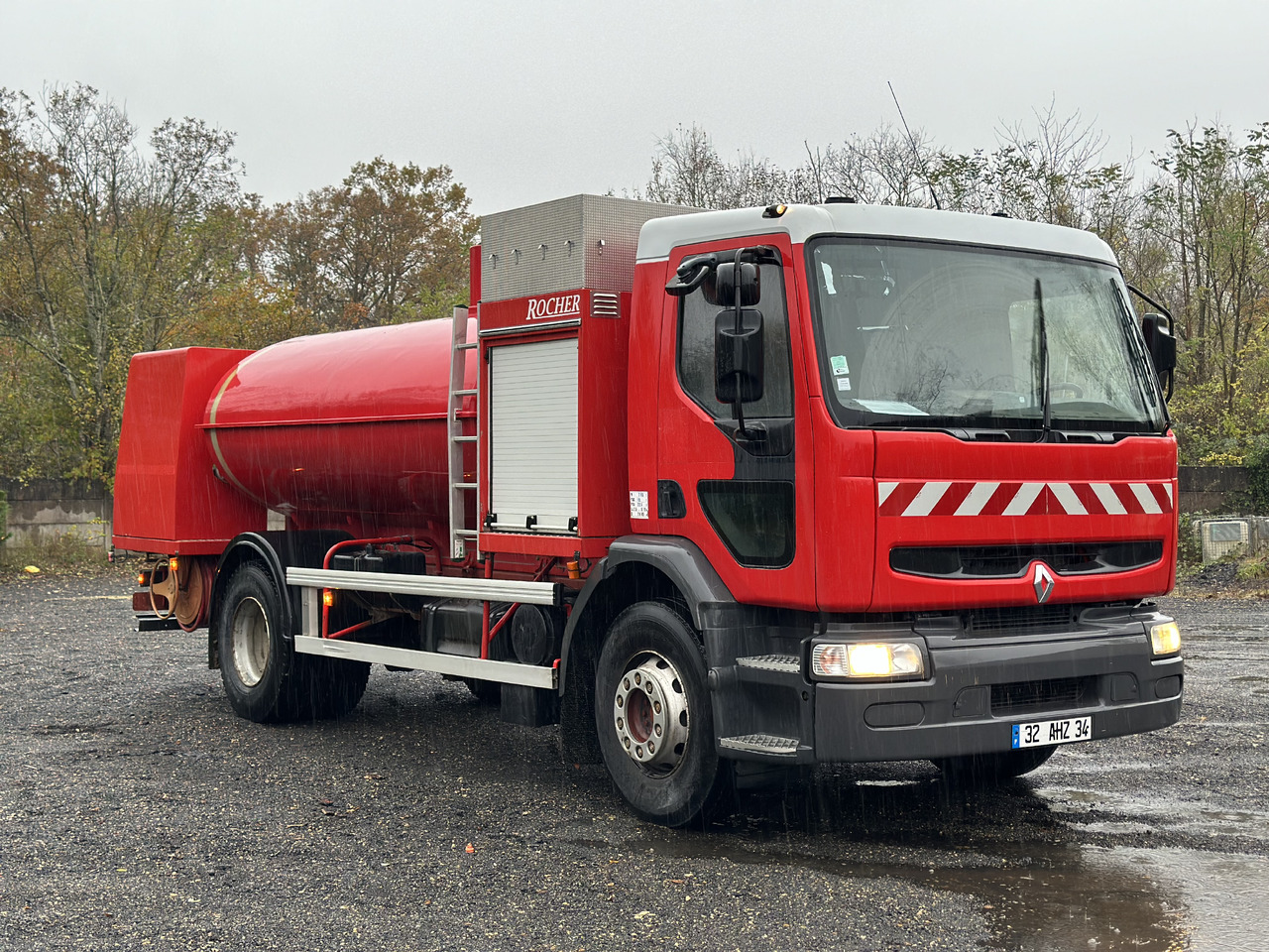 RENAULT PREMIUM - Fire truck: picture 1 RENAULT PREMIUM - Fire truck: picture 1