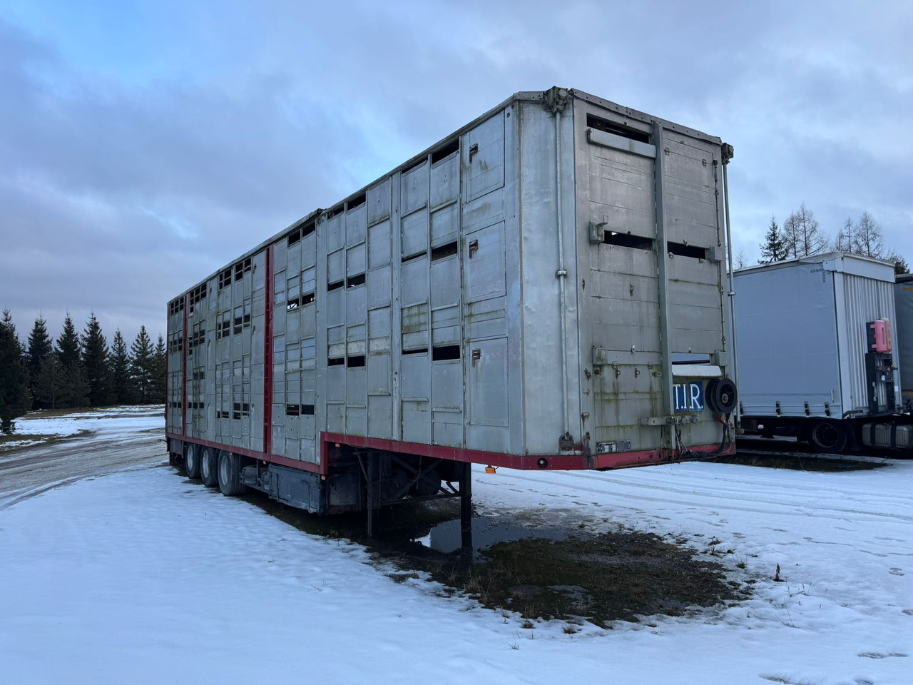 Cuppers - Livestock semi-trailer: picture 1 Cuppers - Livestock semi-trailer: picture 1