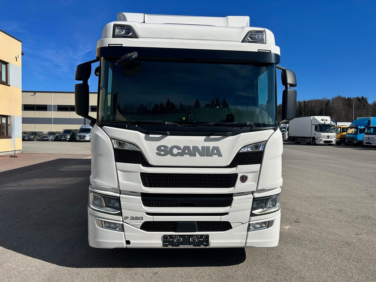 SCANIA P320 - Box truck: picture 3 SCANIA P320 - Box truck: picture 3