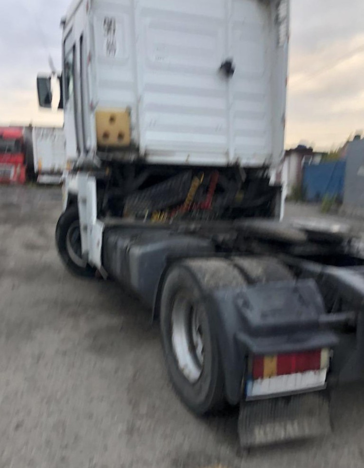 RENAULT Magnum 440 ID1570S - Tractor unit: picture 5 RENAULT Magnum 440 ID1570S - Tractor unit: picture 5