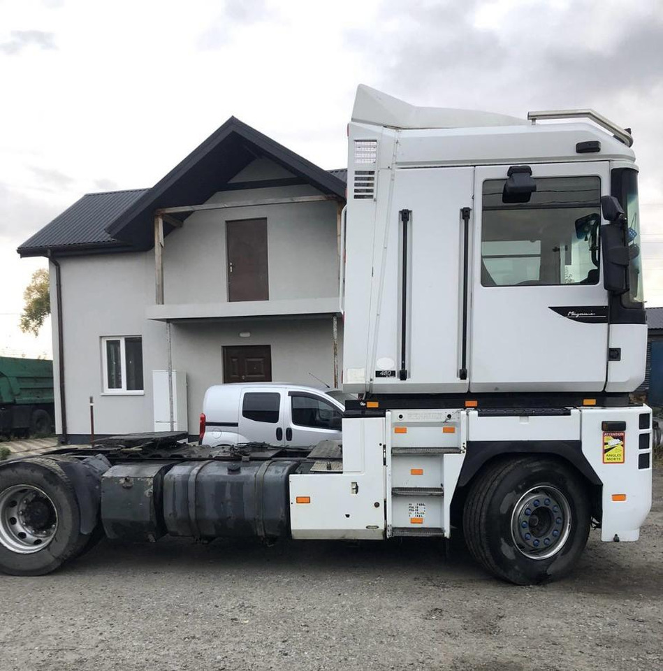 RENAULT Magnum 440 ID1570S - Tractor unit: picture 3 RENAULT Magnum 440 ID1570S - Tractor unit: picture 3