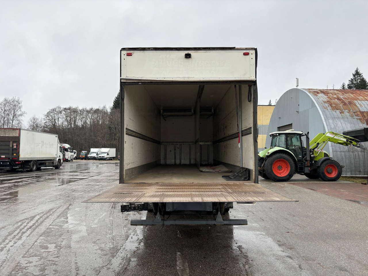 VOLVO FL 240 - Refrigerator truck: picture 4 VOLVO FL 240 - Refrigerator truck: picture 4