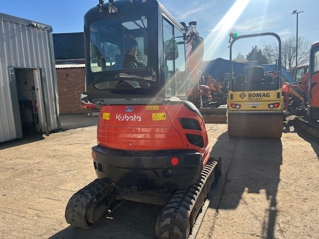 Kubota U 20-3 - Mini excavator: picture 3 Kubota U 20-3 - Mini excavator: picture 3