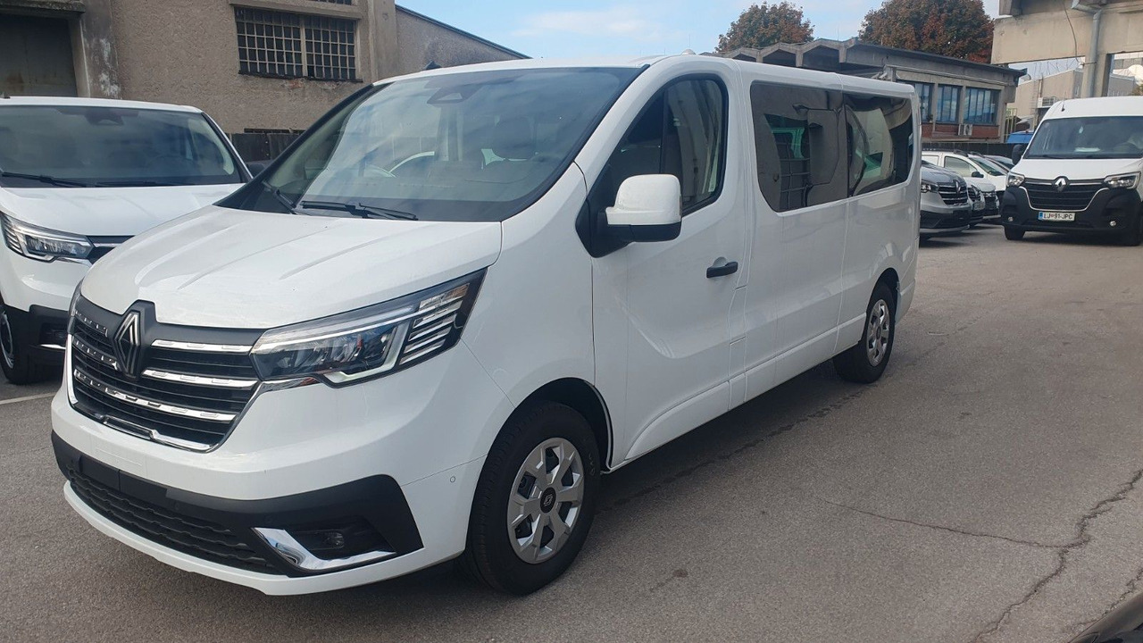 Renault Trafic Passenger Grand Intens dCi 150 - Passenger van: picture 1 Renault Trafic Passenger Grand Intens dCi 150 - Passenger van: picture 1