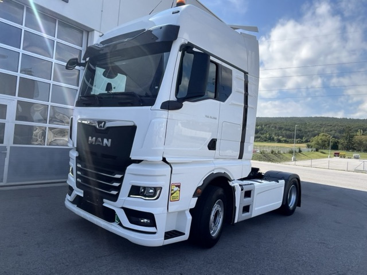MAN TGX 18.510 4x2 BL SA Euro6 Retarder Klima ZV - Tractor unit: picture 1 MAN TGX 18.510 4x2 BL SA Euro6 Retarder Klima ZV - Tractor unit: picture 1