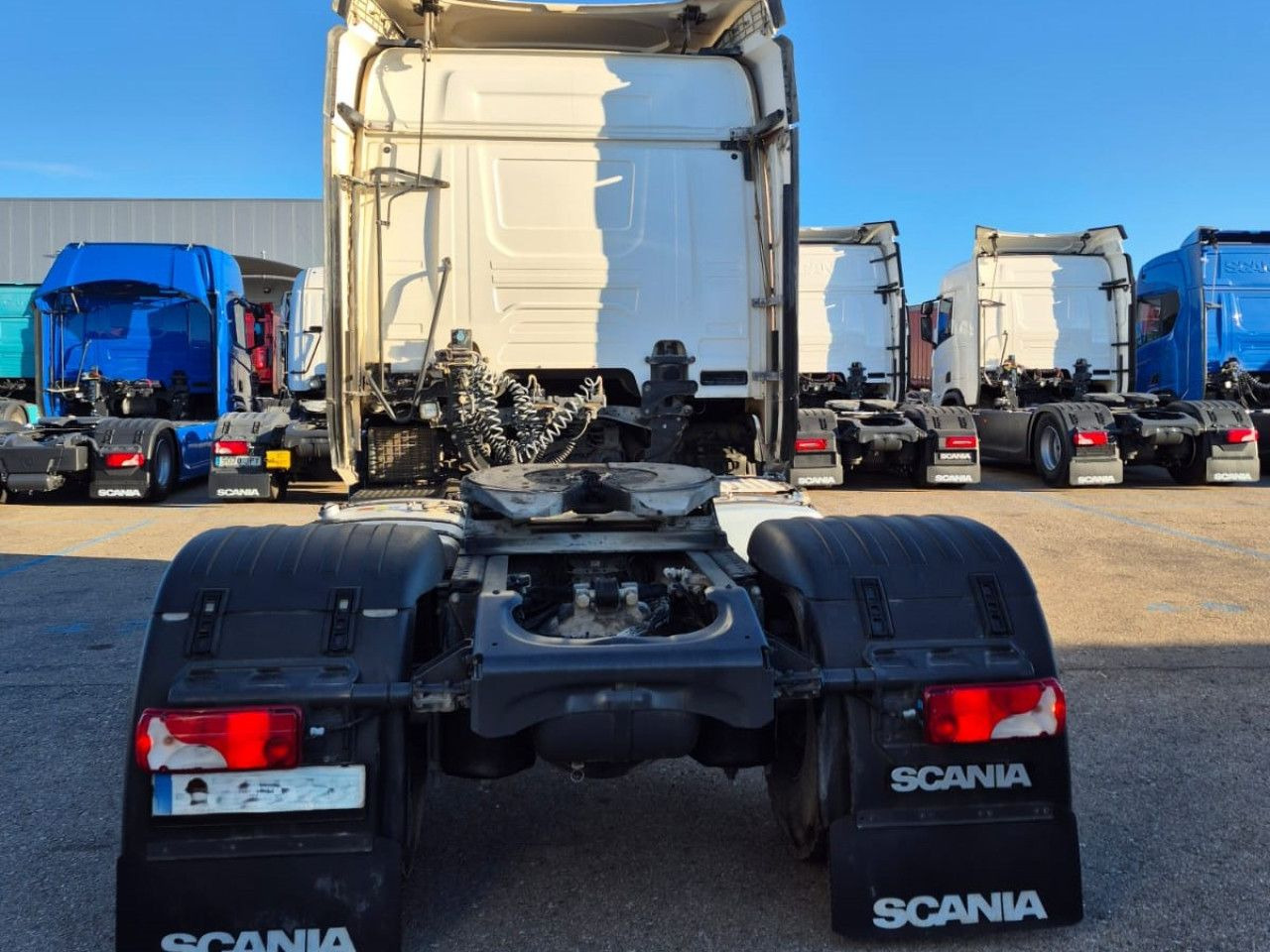 Scania R 450 - Tractor unit: picture 5 Scania R 450 - Tractor unit: picture 5