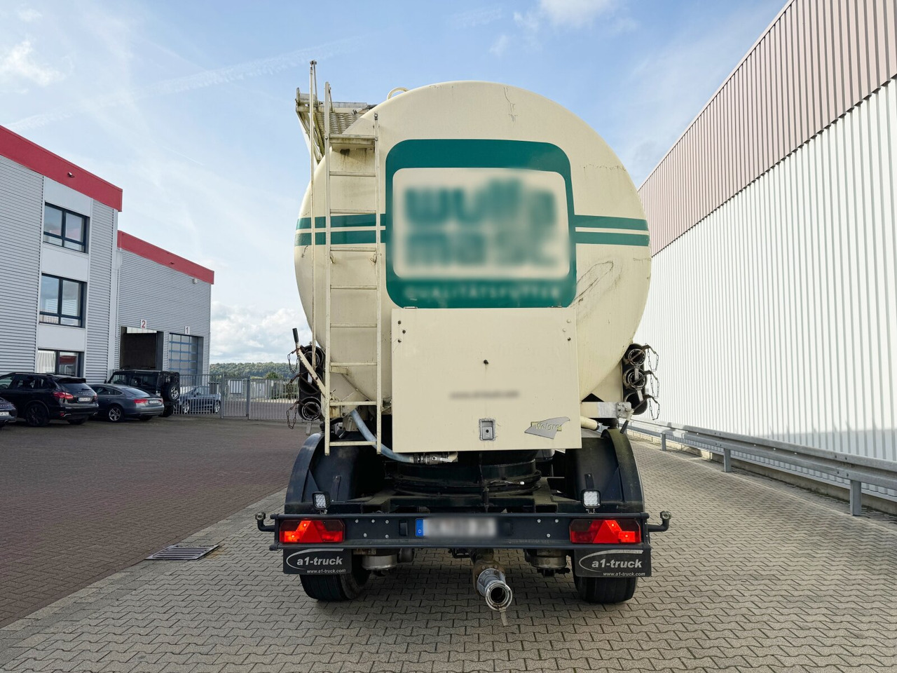 Silo semi-trailer 97WSL 33-24 Siloauflieger Welgro 97WSL 33-24 Siloauflieger, Lenkachse, 8 Kammern, ca. 51m³: picture 9 Silo semi-trailer 97WSL 33-24 Siloauflieger Welgro 97WSL 33-24 Siloauflieger, Lenkachse, 8 Kammern, ca. 51m³: picture 9