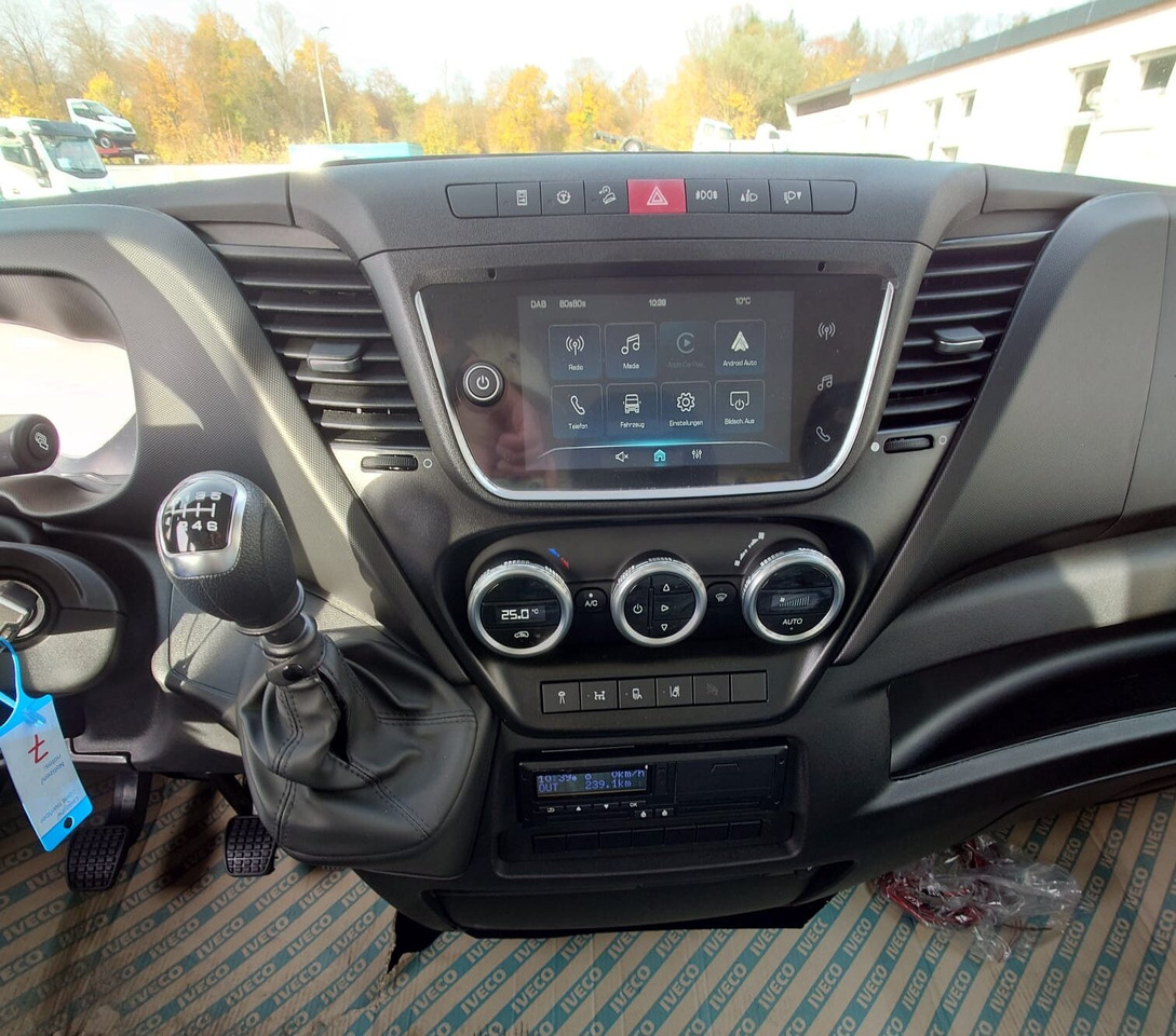 Iveco Daily 72C18H/P DK 4x2 Daily 72C18H/P DK 4x2, Nebenantrieb - Cab chassis truck: picture 3 Iveco Daily 72C18H/P DK 4x2 Daily 72C18H/P DK 4x2, Nebenantrieb - Cab chassis truck: picture 3