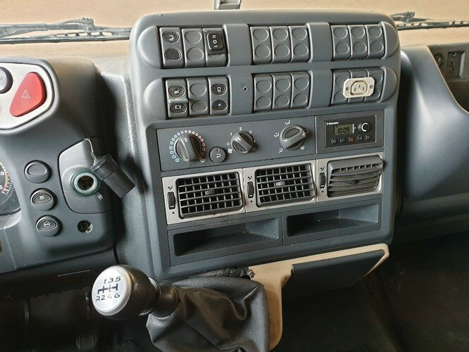 Crane truck, Dropside/ Flatbed truck Iveco EuroCargo 80E 18 4x2 Euro Cargo ML 80 E 18, Hiab Kran 060-2: picture 14