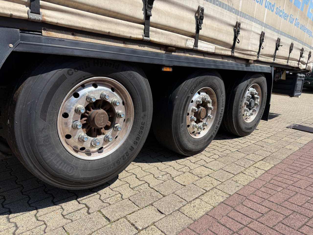 Krone SDP 27 eLCQ4-CS Coil Liner SDP 27 eLCQ4-CS Coil Liner, Coilmulde, Liftachse, Nachlauflenkachse, Edscha - Dropside/ Flatbed semi-trailer: picture 4 Krone SDP 27 eLCQ4-CS Coil Liner SDP 27 eLCQ4-CS Coil Liner, Coilmulde, Liftachse, Nachlauflenkachse, Edscha - Dropside/ Flatbed semi-trailer: picture 4