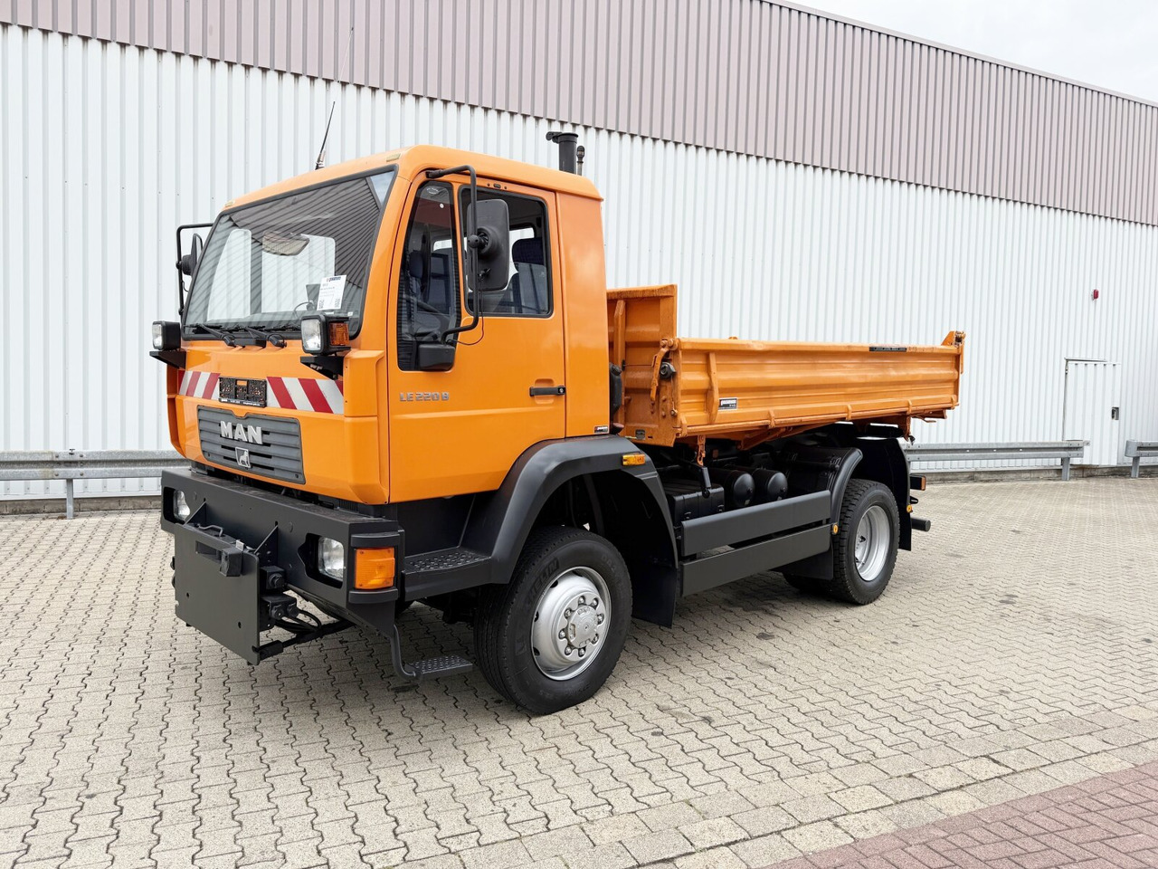 Lease a MAN 14.225 LAK 4x4 BB 14.225 LAK 4x4 BB, Winterdienstausstattung MAN 14.225 LAK 4x4 BB 14.225 LAK 4x4 BB, Winterdienstausstattung: picture 8