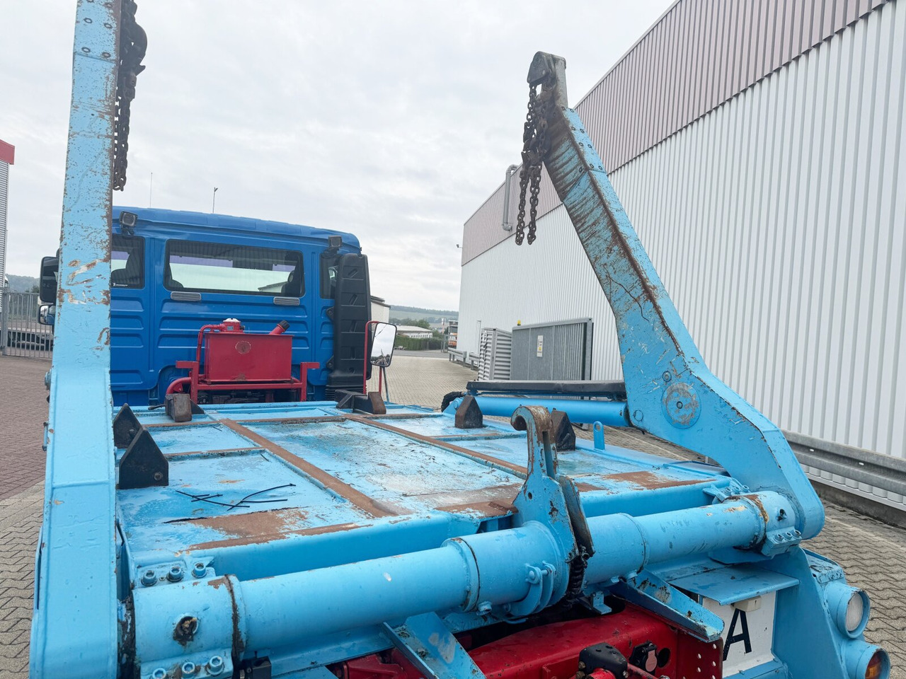 MAN TGL 12.240 4X2 BB TGL 12.240 4X2 BB, Tele-Absetzer - Skip loader truck: picture 2 MAN TGL 12.240 4X2 BB TGL 12.240 4X2 BB, Tele-Absetzer - Skip loader truck: picture 2