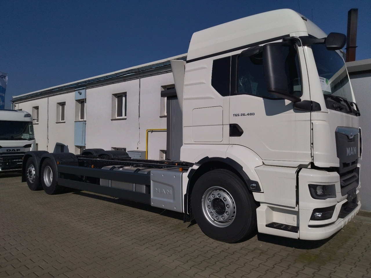 MAN TGS 26.480 6x2-4 LL TGS 26.480 6x2-4 LL, Retarder, Lenk-/Liftachse, Standklima - Cab chassis truck: picture 1 MAN TGS 26.480 6x2-4 LL TGS 26.480 6x2-4 LL, Retarder, Lenk-/Liftachse, Standklima - Cab chassis truck: picture 1