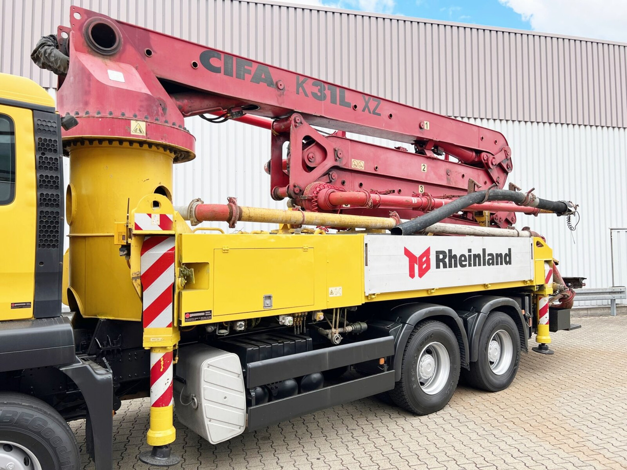 MAN TGS 33.440 6X4 BB TGS 33.440 6X4 BB, Betonpumpe CIFA K31L XZ, 31m Mast - Concrete pump truck: picture 2 MAN TGS 33.440 6X4 BB TGS 33.440 6X4 BB, Betonpumpe CIFA K31L XZ, 31m Mast - Concrete pump truck: picture 2