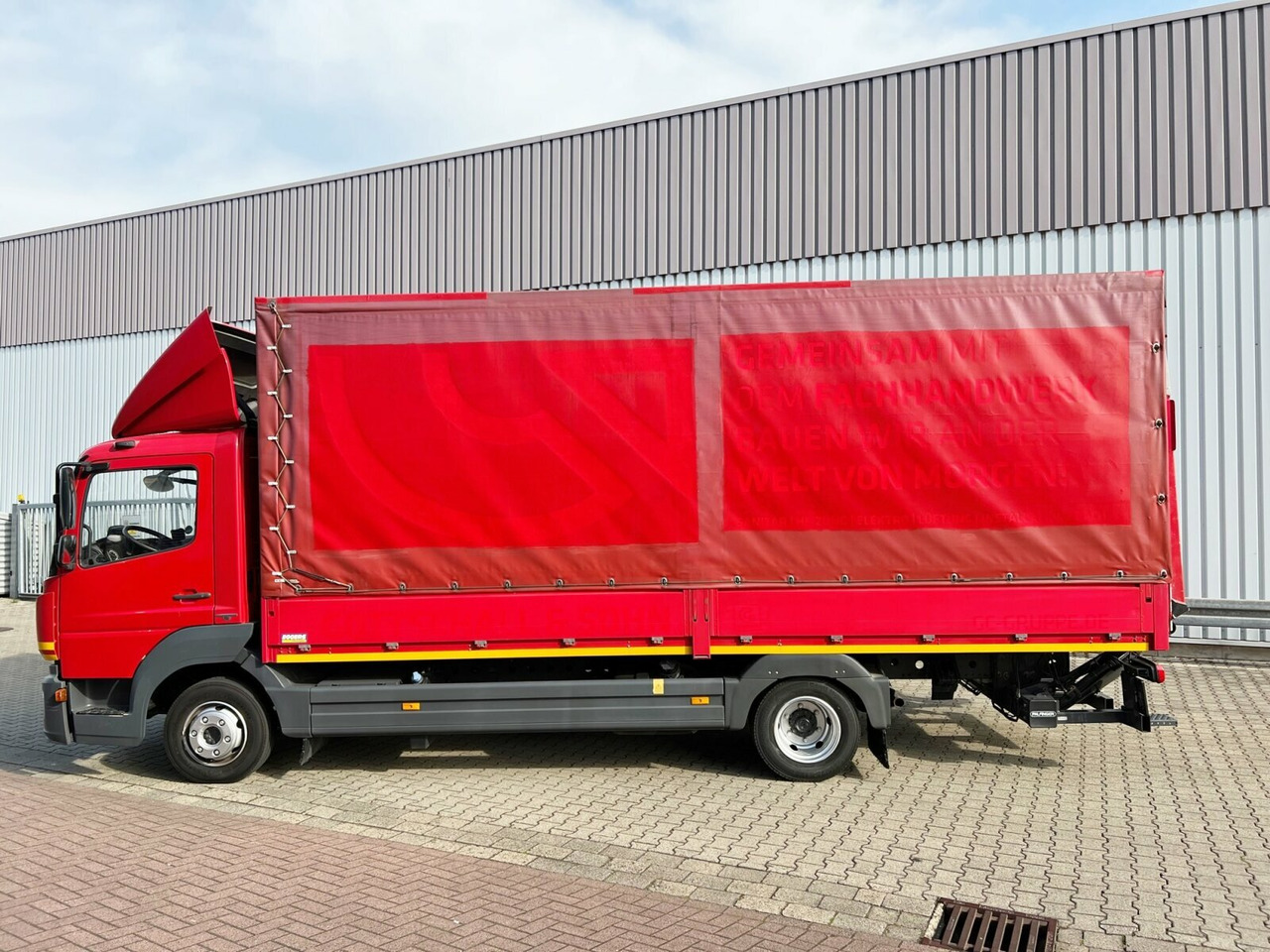 MBB C 1000 S Ladebordwand MBB C 1000 S Ladebordwand, teilbar - Tail lift: picture 5 MBB C 1000 S Ladebordwand MBB C 1000 S Ladebordwand, teilbar - Tail lift: picture 5
