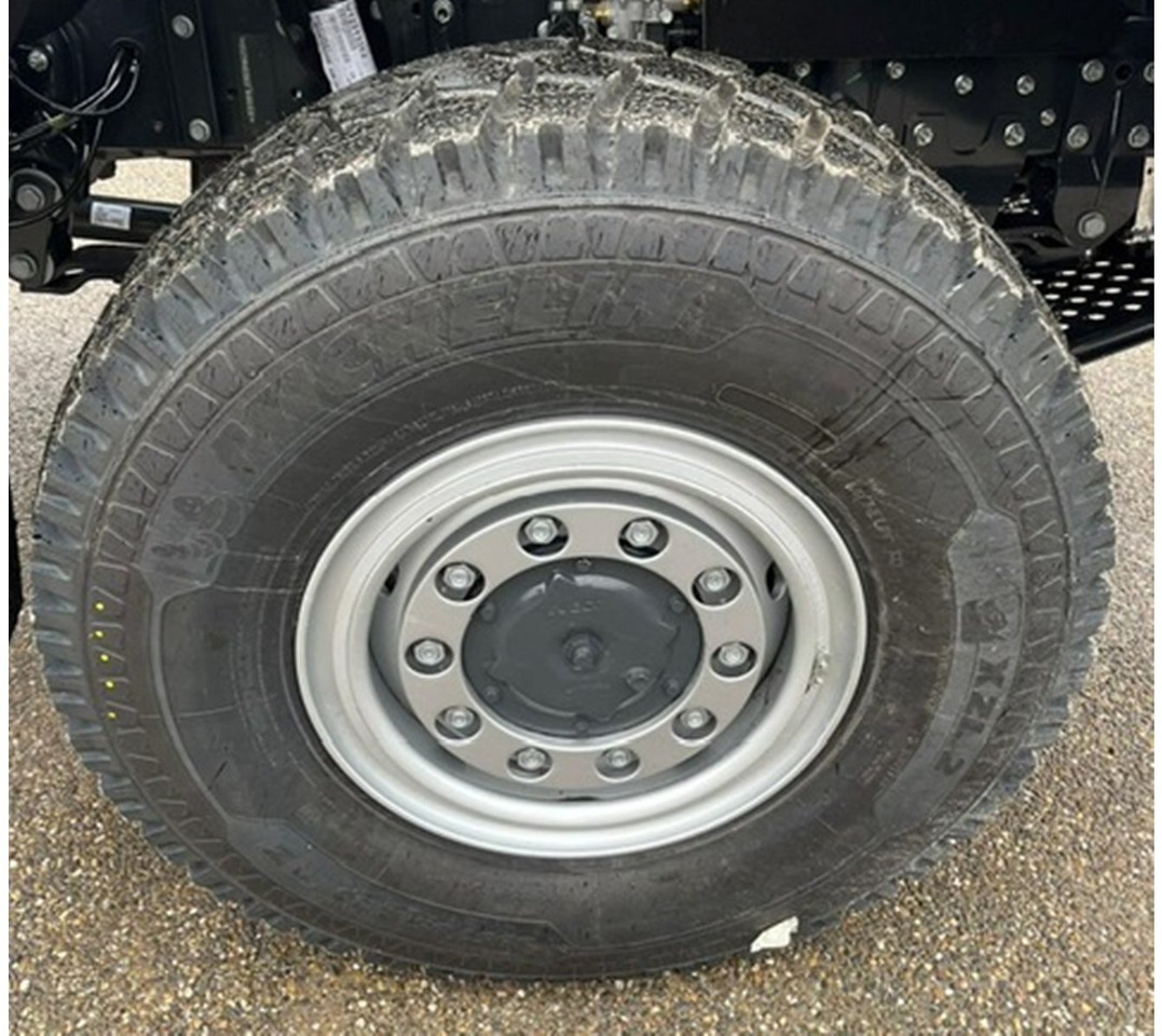 ML150E25WS 4x4 ML150E25WS 4x4, Einzelbereifung, 4x VORNANDEN! - Cab chassis truck: picture 4 ML150E25WS 4x4 ML150E25WS 4x4, Einzelbereifung, 4x VORNANDEN! - Cab chassis truck: picture 4