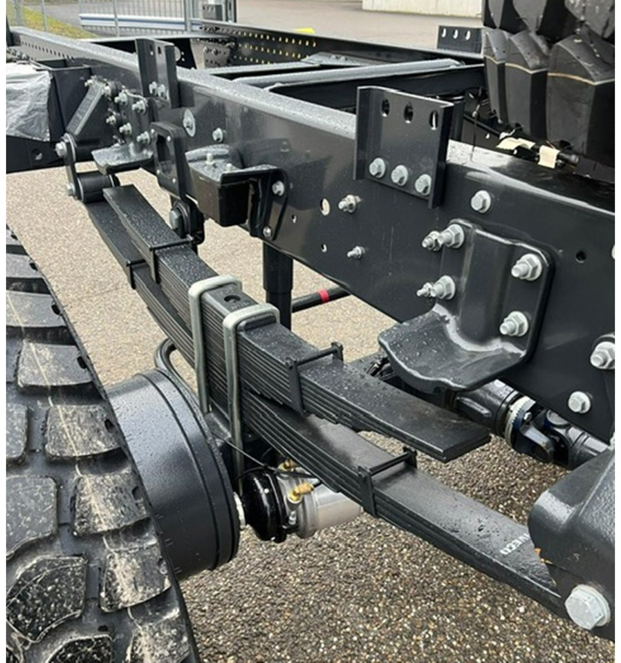 ML150E25WS 4x4 ML150E25WS 4x4, Einzelbereifung, 4x VORNANDEN! - Cab chassis truck: picture 5 ML150E25WS 4x4 ML150E25WS 4x4, Einzelbereifung, 4x VORNANDEN! - Cab chassis truck: picture 5