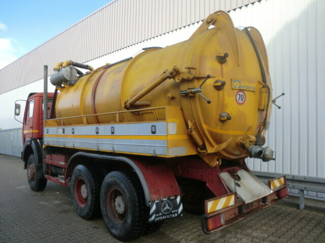 MORO SPA Saugaufbau ca. 14m³ MORO SPA Saugaufbau ca. 14m³, Kippbar - Vacuum truck: picture 2 MORO SPA Saugaufbau ca. 14m³ MORO SPA Saugaufbau ca. 14m³, Kippbar - Vacuum truck: picture 2