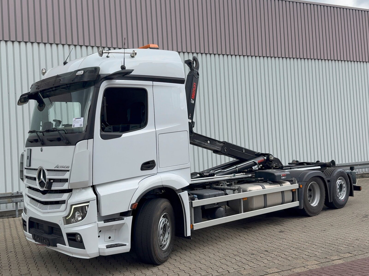 Mercedes-Benz Actros 2545 L 6x2 Actros 2545 L 6x2, Retarder, Lenk-/Liftachse, MirrorCam, MultimediaCockpit, Navi - Hook lift truck: picture 1 Mercedes-Benz Actros 2545 L 6x2 Actros 2545 L 6x2, Retarder, Lenk-/Liftachse, MirrorCam, MultimediaCockpit, Navi - Hook lift truck: picture 1