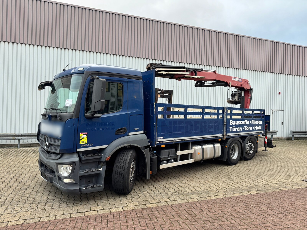 Crane truck, Dropside/ Flatbed truck Mercedes-Benz Antos 2540 L 6x2 Antos 2540 L 6x2, Lenkachse, HMF 2110-L3 Heckkran: picture 8