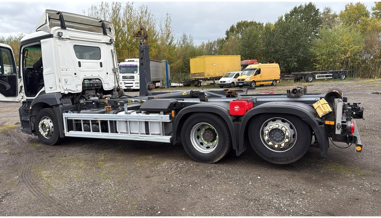 Mercedes-Benz Antos 2643 L 6x2 Antos 2643 L 6x2 - Hook lift truck: picture 4 Mercedes-Benz Antos 2643 L 6x2 Antos 2643 L 6x2 - Hook lift truck: picture 4