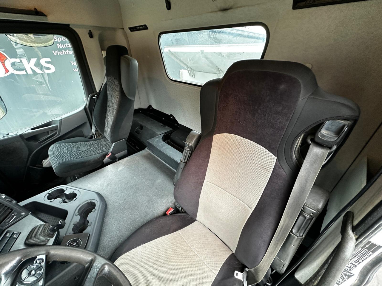 Mercedes-Benz Arocs 3351 AK 6x6 Arocs 3351 AK 6x6, Grounder - Cab chassis truck: picture 4 Mercedes-Benz Arocs 3351 AK 6x6 Arocs 3351 AK 6x6, Grounder - Cab chassis truck: picture 4