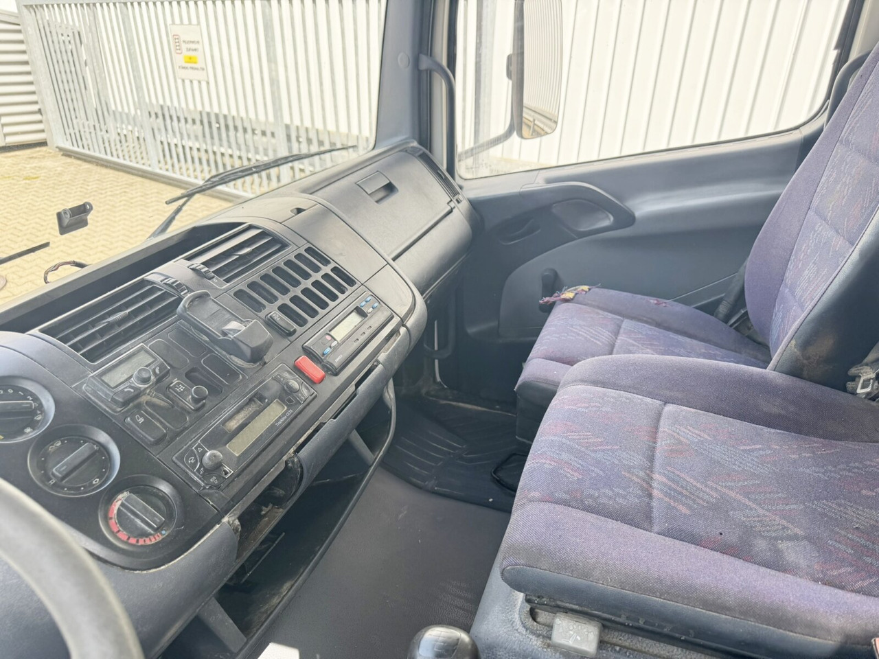 Mercedes-Benz Atego 815 K 4x2 Atego 815 K 4x2, 2 x AHK, Meiller - Tipper: picture 2 Mercedes-Benz Atego 815 K 4x2 Atego 815 K 4x2, 2 x AHK, Meiller - Tipper: picture 2