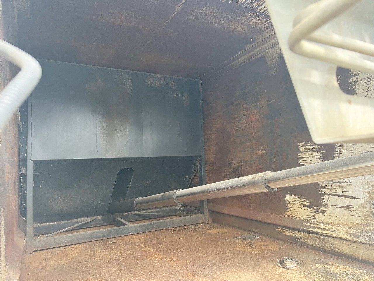 Garbage truck for transportation of garbage Mercedes-Benz Econic 2629 L/NLA 6x2/4, Ersatzteilspender! Econic 2629 L/NLA 6x2/4, EEV, Lenkachse, FAUN Variopress 522, Zöller-Schüttung, Ersatzteilspender!: picture 9 Garbage truck for transportation of garbage Mercedes-Benz Econic 2629 L/NLA 6x2/4, Ersatzteilspender! Econic 2629 L/NLA 6x2/4, EEV, Lenkachse, FAUN Variopress 522, Zöller-Schüttung, Ersatzteilspender!: picture 9