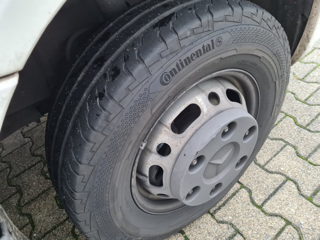 Mercedes-Benz Sprinter 516 CDI 4x2 Sprinter 516 CDI 4x2, Rettungswagen - Panel van: picture 3 Mercedes-Benz Sprinter 516 CDI 4x2 Sprinter 516 CDI 4x2, Rettungswagen - Panel van: picture 3