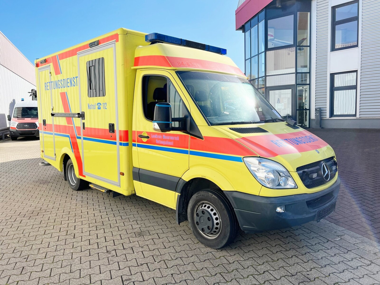 Mercedes-Benz Sprinter 516 CDI 4x4 Sprinter 516 CDI 4x4, Rettungswagen - Panel van: picture 5 Mercedes-Benz Sprinter 516 CDI 4x4 Sprinter 516 CDI 4x4, Rettungswagen - Panel van: picture 5